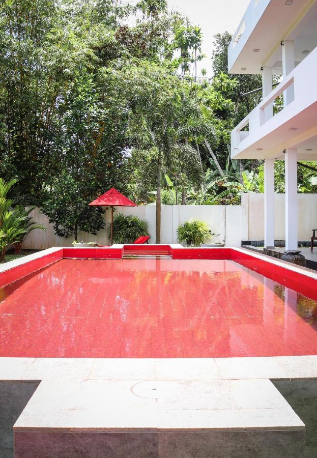 Villa Red Pool Hikkaduwa Eksteriør billede