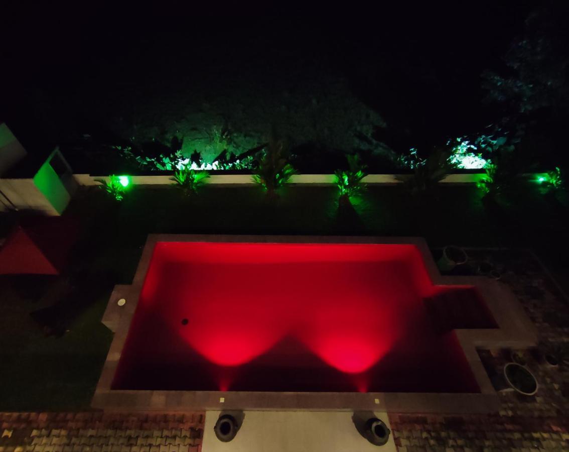 Villa Red Pool Hikkaduwa Eksteriør billede